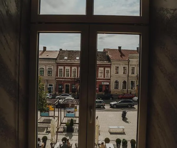 The Downtown Nest Apartment